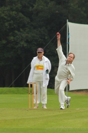 Tony Bowling