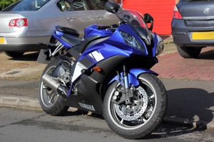 Yamaha R6