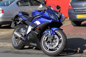 Yamaha R6