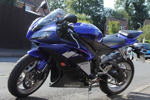 Yamaha R6