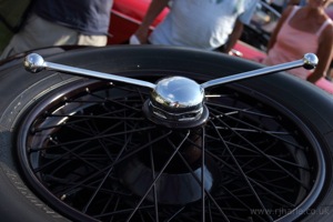 Unknown Classic, Spare Wheel